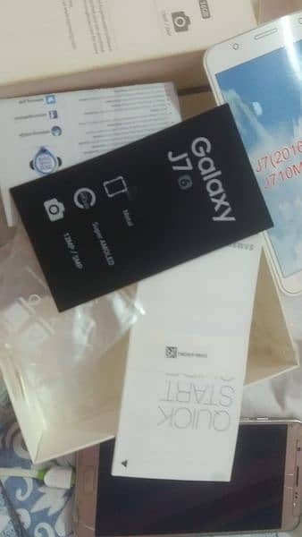 Samsung J7   16GB 7