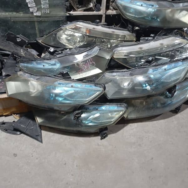 Honda insight bumpers . head lights 2