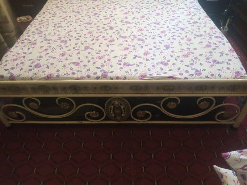 Iron bed very good in condition 1