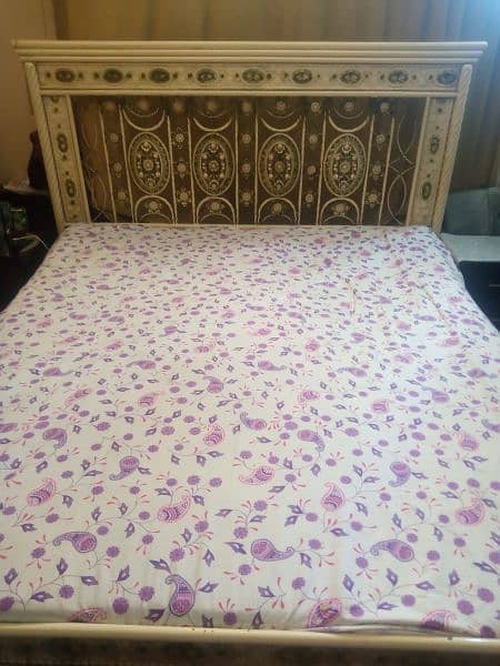 Iron bed very good in condition 2