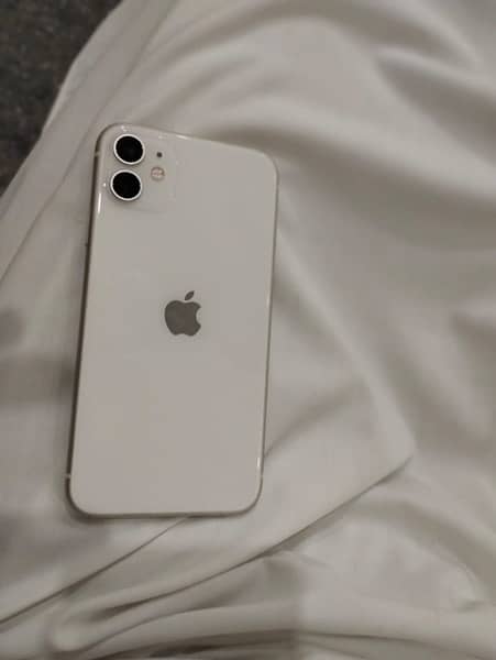 I phone 11 64gb non pta e sim still 2 months time for sale 7