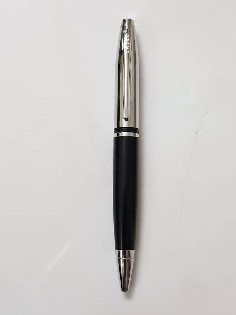 Pen and Pens (Parker & Sheaffers) 6