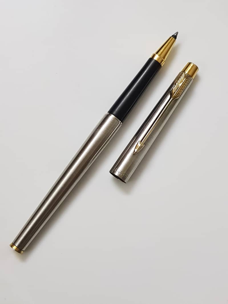 Pen and Pens (Parker & Sheaffers) 11