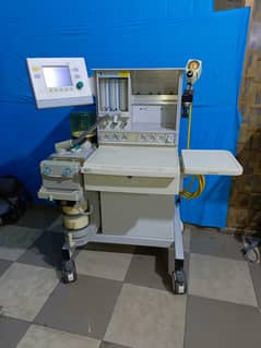 Datex Ohmeda Aestiv 5 Anesthesia Machine With 7100 Digital Ventilator