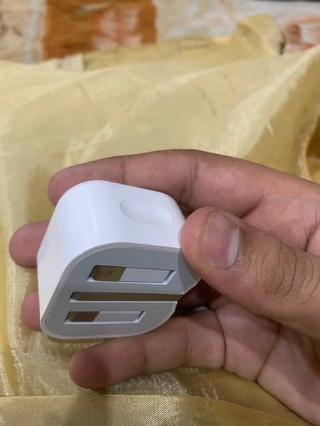 20 w iphone charger+cable bilkul new h 4