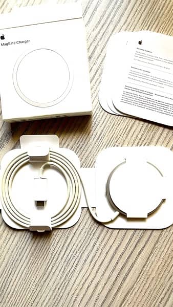 Apple MagSafe Charger- Wireless Iphone Cable 4