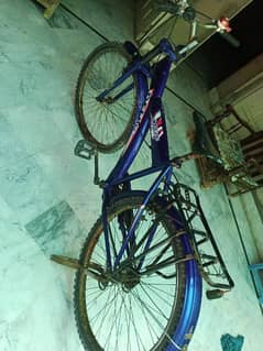 10/9 condition bicycle for sale, blue color