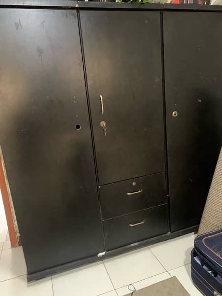 3 door wardrobe 4