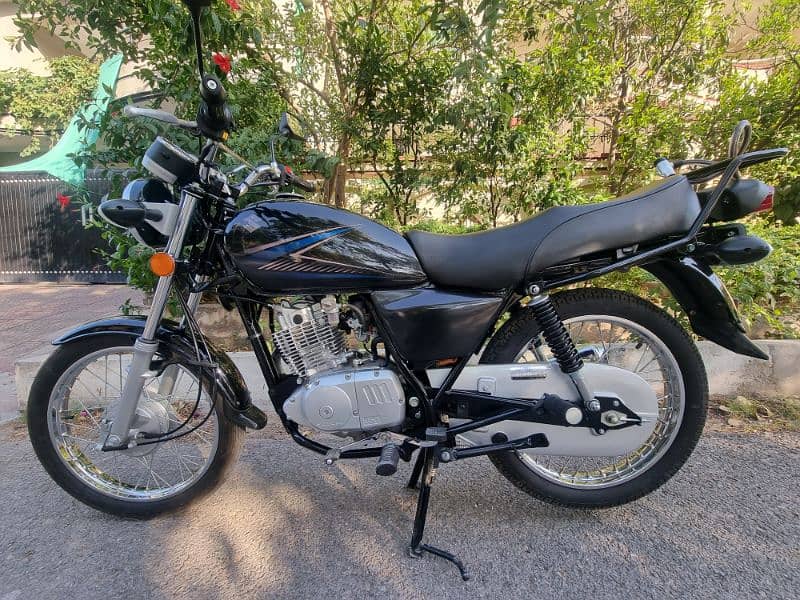 Suzuki 150 Brand new condition 2