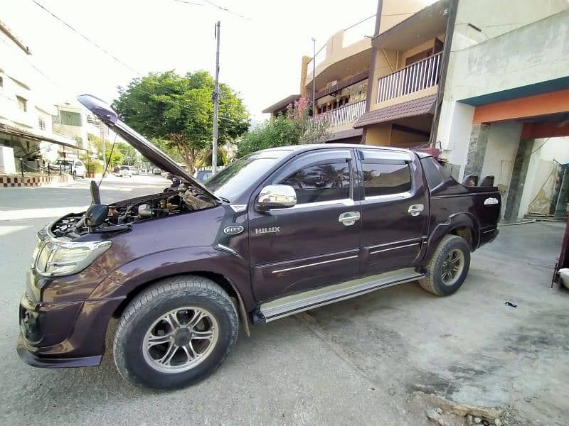 Toyota Hilux 2012 8