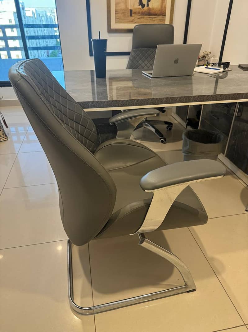 OFFICE CHAIR AND TABLE FOR SALE 5