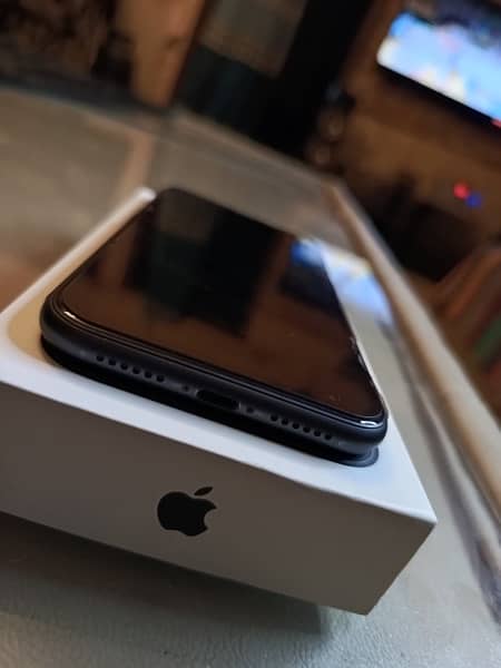 Iphone 11 Non PTA 64 GB 7