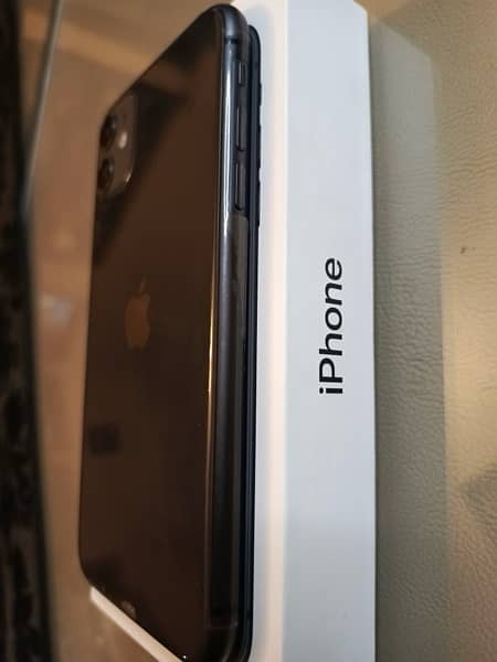 Iphone 11 Non PTA 64 GB 8