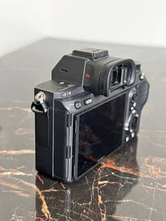 Sony A7iii camera New condition urgent for sale