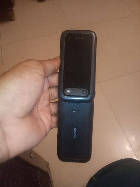 Nokia 2660 Flip mint Condition 4