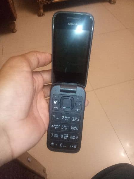 Nokia 2660 Flip mint Condition 5