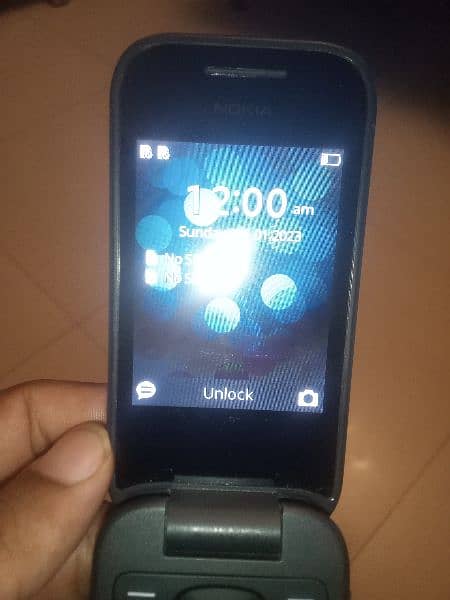 Nokia 2660 Flip mint Condition 7