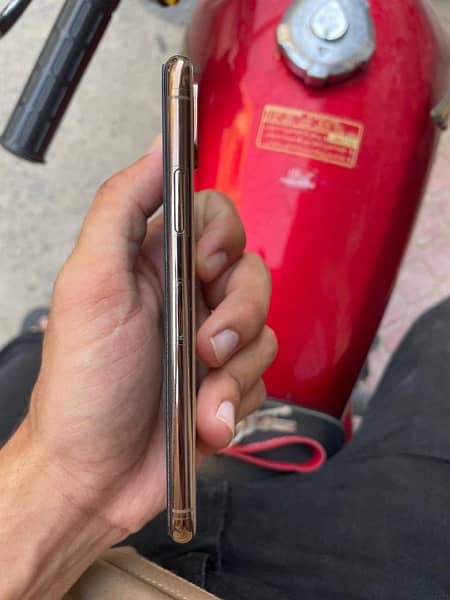 iphone xs non pta non active face id locked 10/10 condition 1