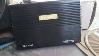 Roadstar amplifier
