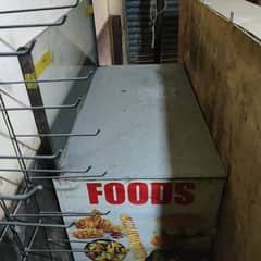 fries table for fast food shop. 0