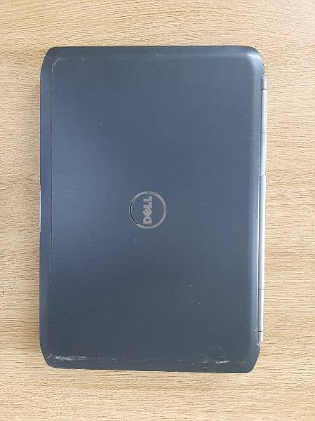 Dell Latitude i3 0