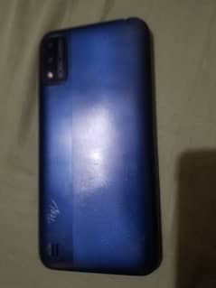 itell A26 dual sim 10/9 condition