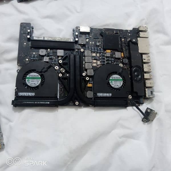 MacBook pro air motherboards and accessories 8