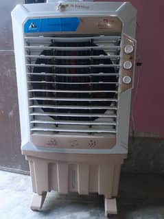 Fan 12 volt & soller pay chaly Ga condition nee