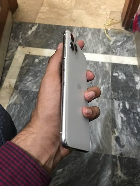 Iphone 11 Pro Max | Single Hand Use | 256GB | PTA Approved | Dual Sim 6