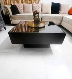 center table with two side tables