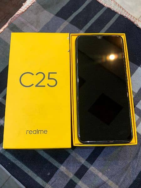 Realme C25 1