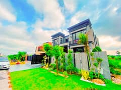 KANAL EYE CATCHING SUPERB LUXURY BUNGALOW FOR SALE