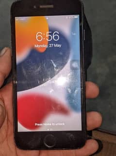 I phone 7 32gb PTA Approved btry health 100 10 7 condition