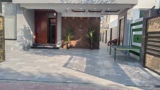 10 MARLA BRAND NEW LUXURY HOUSE IS AVAILBLE FOR RENT IN TULIP BLOCK BAHRIA TOWN LAHORE