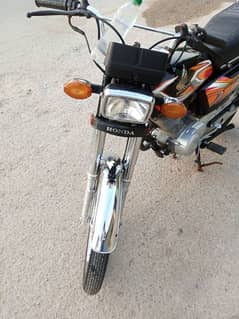 Honda 125 -2022-10/10 condition. only calls