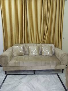 3 Sofa set, Almost new condition + diamond supreme cushion guarantee 0