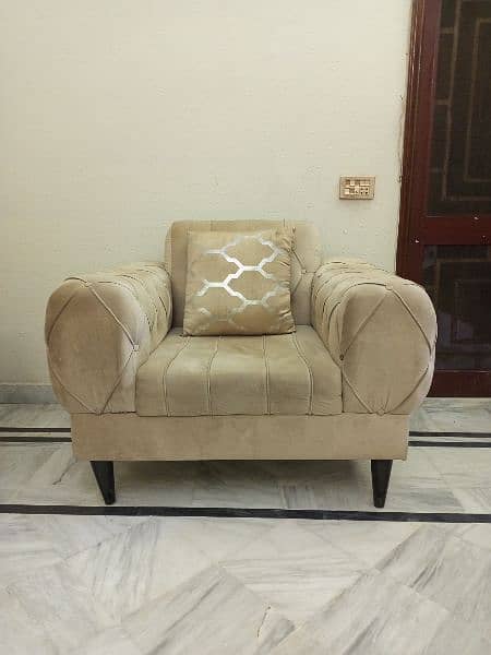 3 Sofa set, Almost new condition + diamond supreme cushion guarantee 3