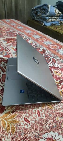 HP laptop 15 Fdo 333nia (Gold)corei3 13Gen urgent for sale 2