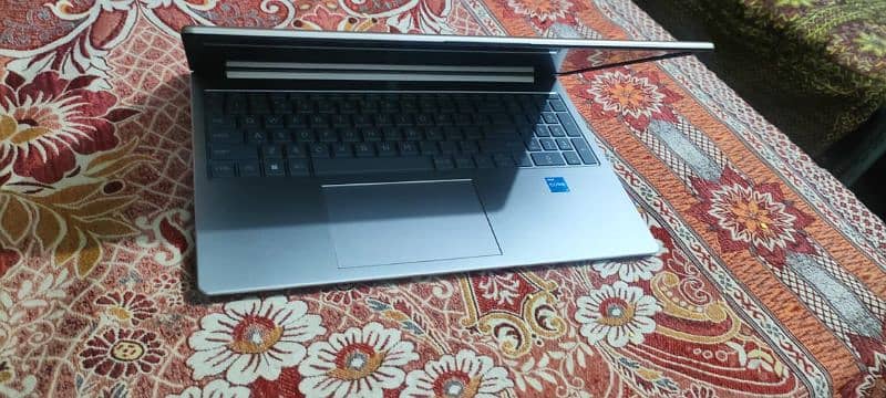 HP laptop 15 Fdo 333nia (Gold)corei3 13Gen urgent for sale 5