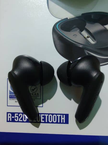 Ronin R520 earbuds (Just Box Open) 7