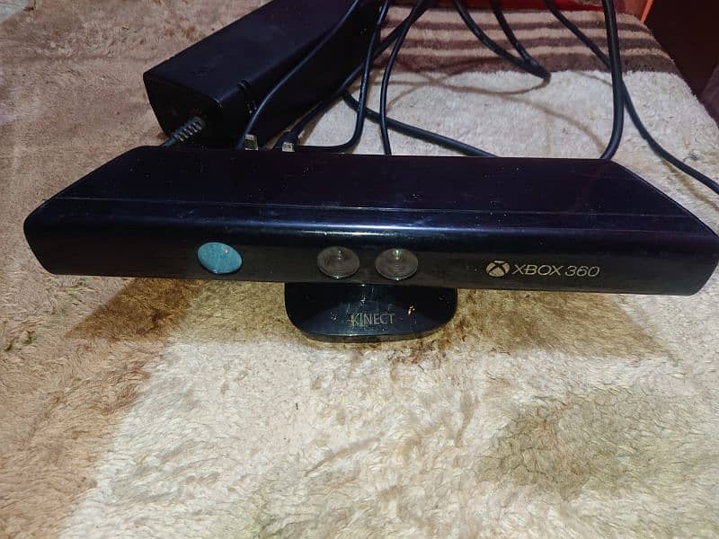 Xbox 360e with kinect 1