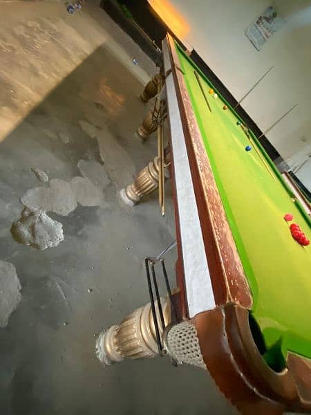 2 snooker Table 1 billiard 3