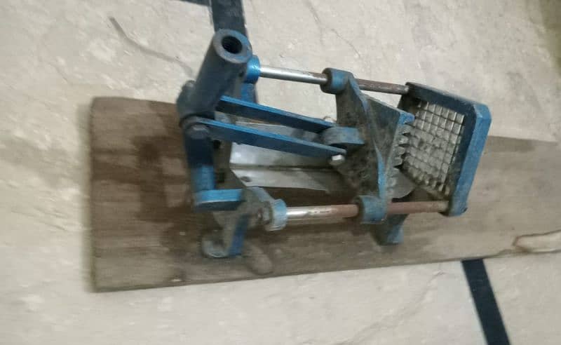 potato cutter and fryer 1