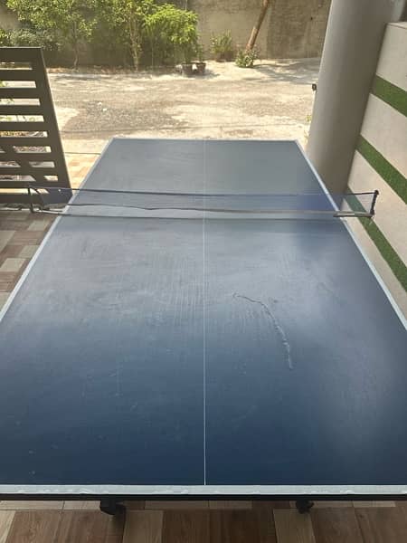 Table Tennis with Rackets in Good Condition 2