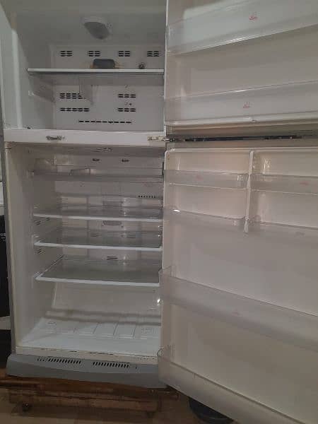 Haier refrigerator   .    condition 9/10 0