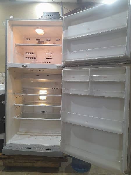 Haier refrigerator   .    condition 9/10 2