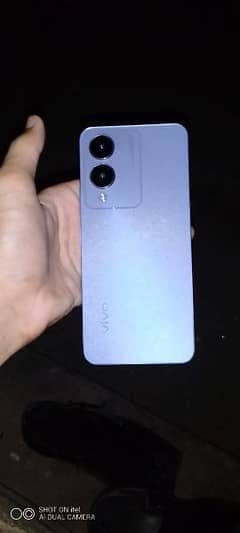 vivo y17 4+ 128 GB with box and charger