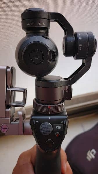 DJI OSMO HANDHELD 4K CAMERA WITH GIMBAL 2