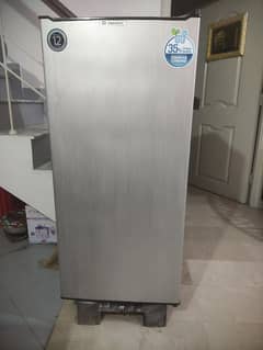 Dawlance room size Refrigerator
