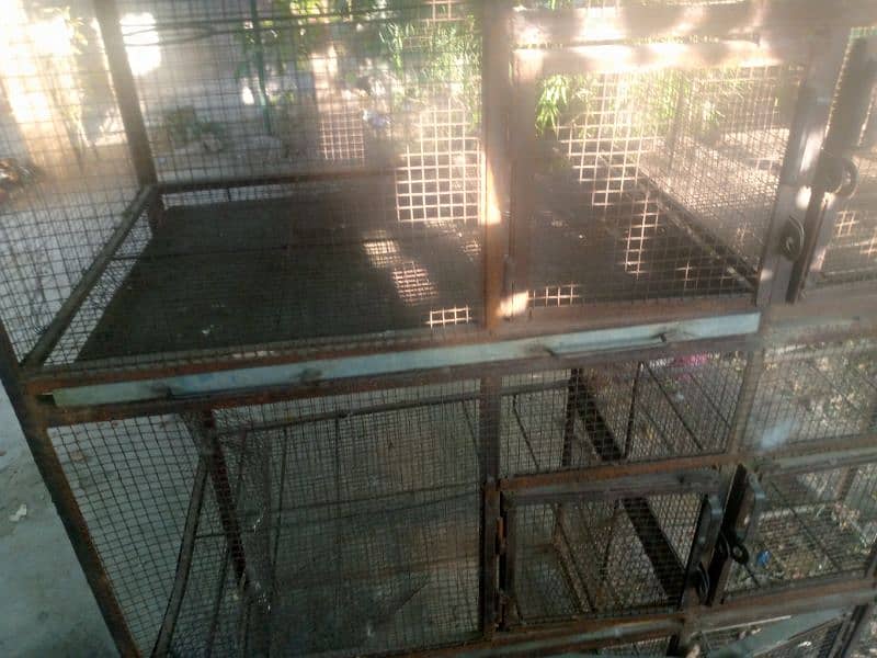 Big heavy cage of six blocks with six heavy trays 8